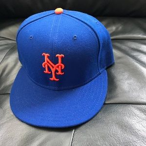New Era fitted